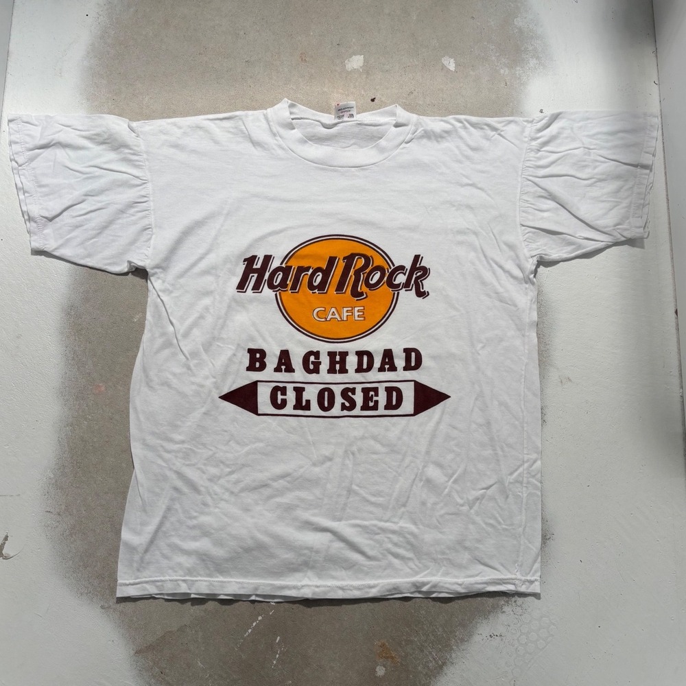 Vintage Hard Rock Cafe Baghdad Closed T-Shirt White Large Egyptian Cotton
